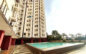 Oyo Life 93044 Green View Tangerang